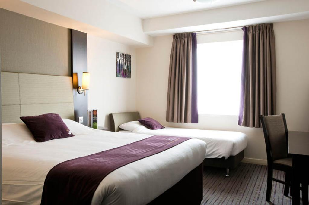 Premier Inn Aberdeen City Centre الغرفة الصورة