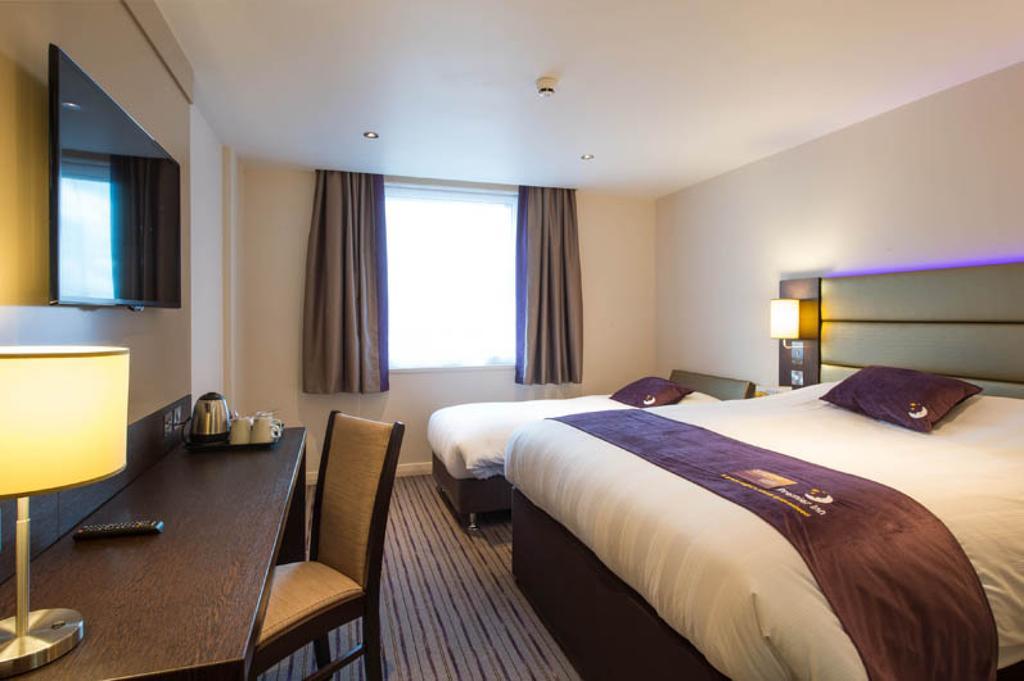 Premier Inn Aberdeen City Centre الغرفة الصورة